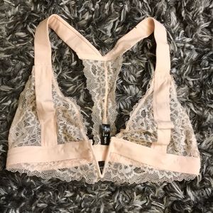 NWOT Undiz Nude Lace Bralette